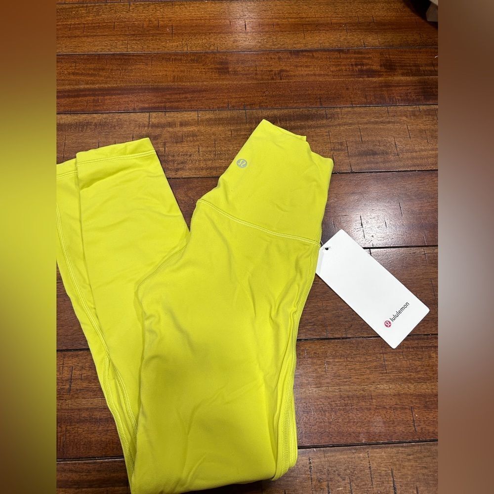New Lululemon Align 25”